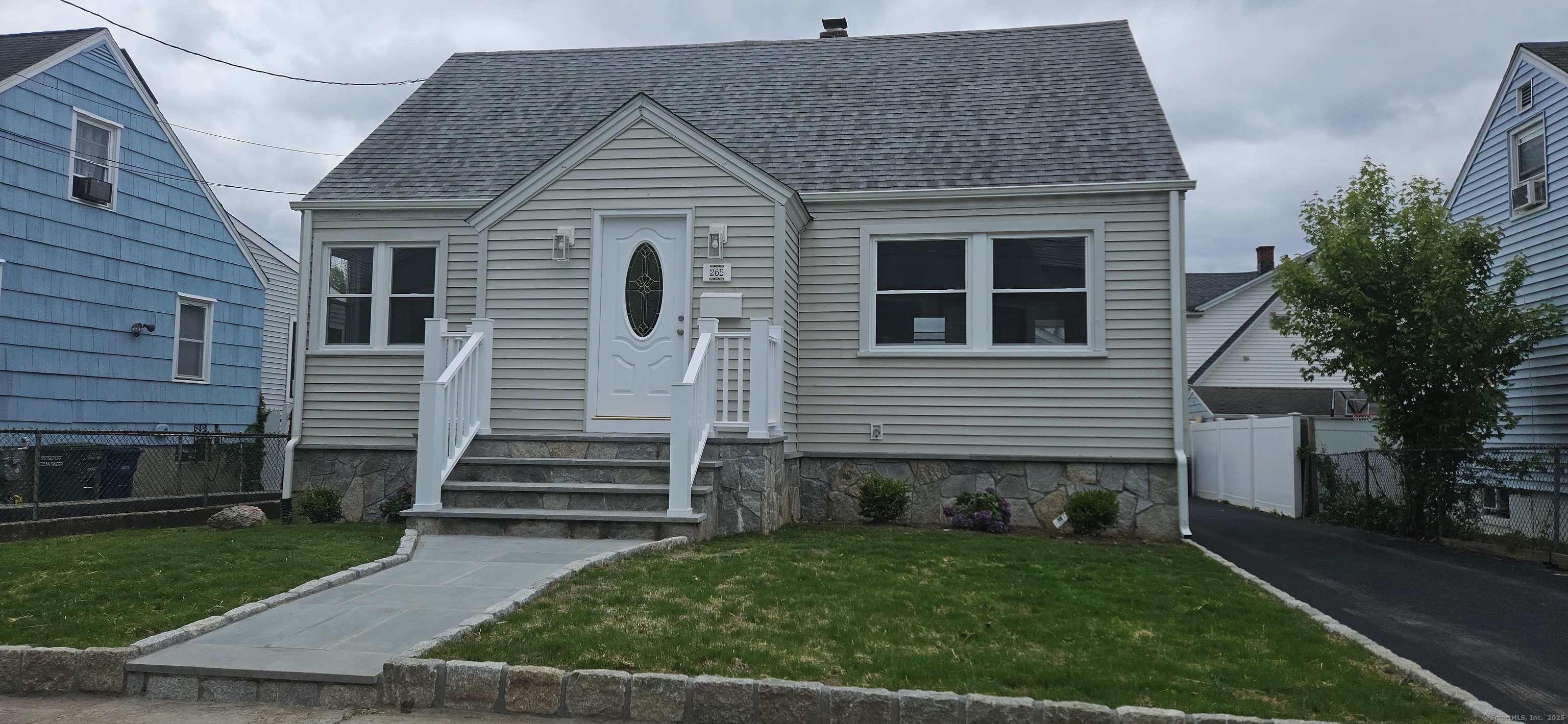 Property Photo: 265 Harlem Avenue CT 06606