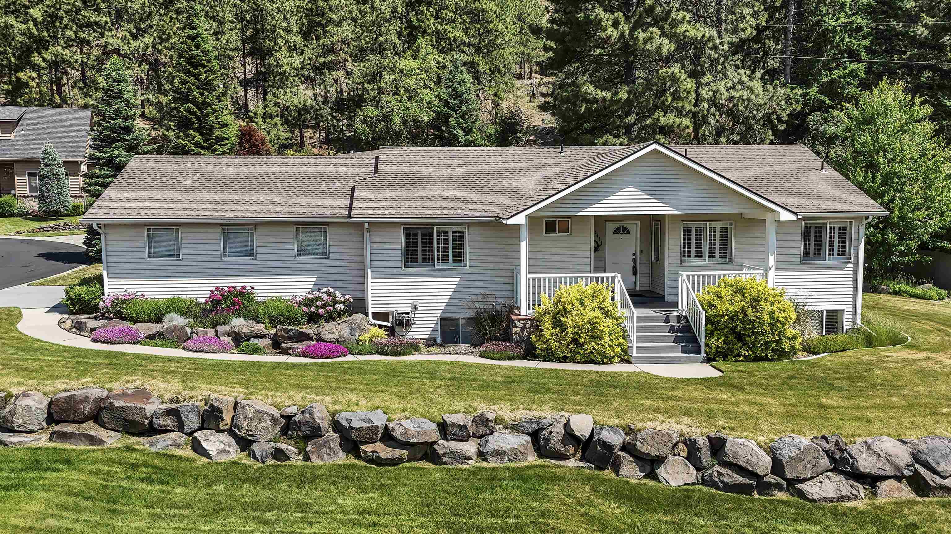 Property Photo: 3404 W Excell Ave WA 99208