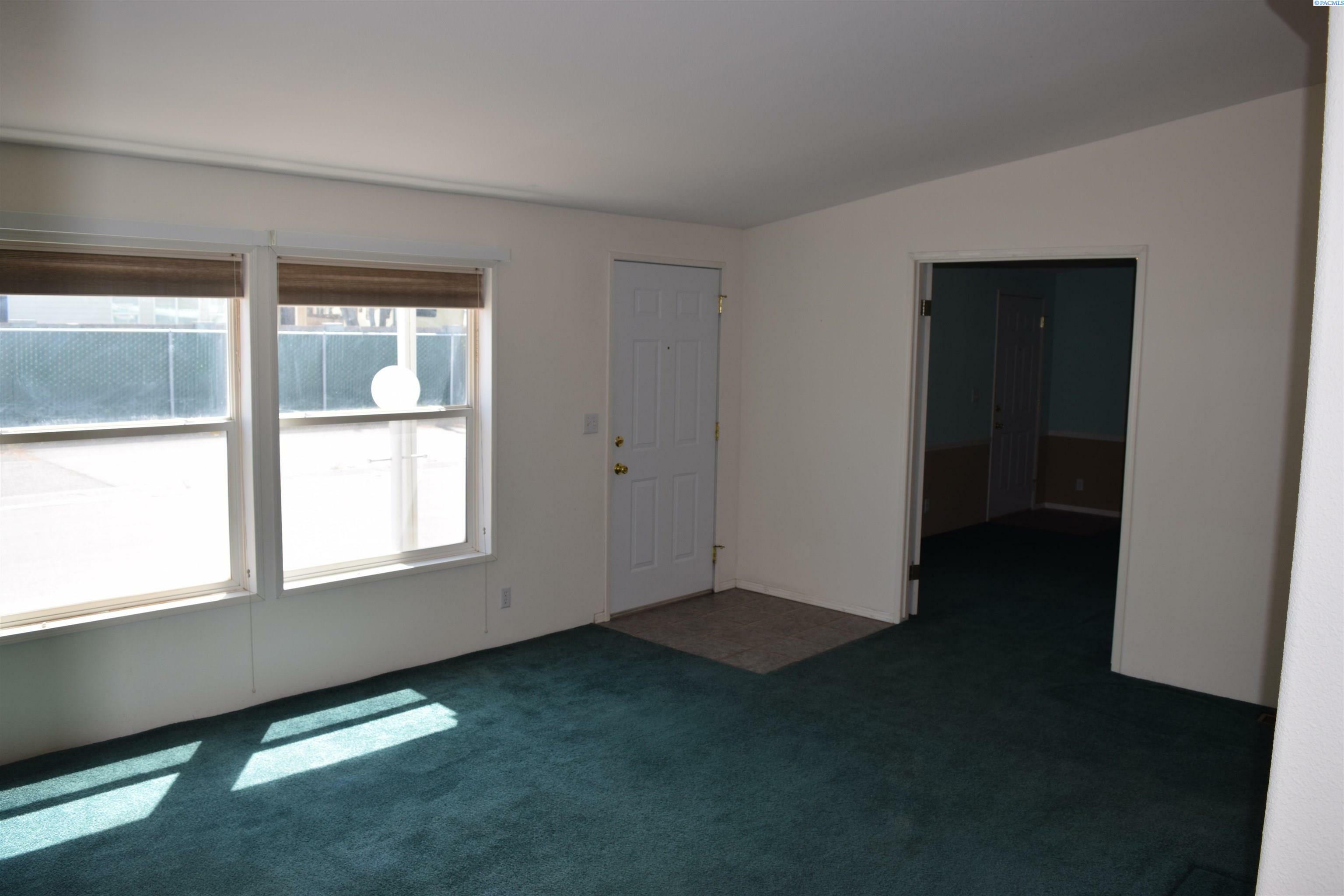 Property Photo: 7901 W Clearwater Ave 203 WA 99336