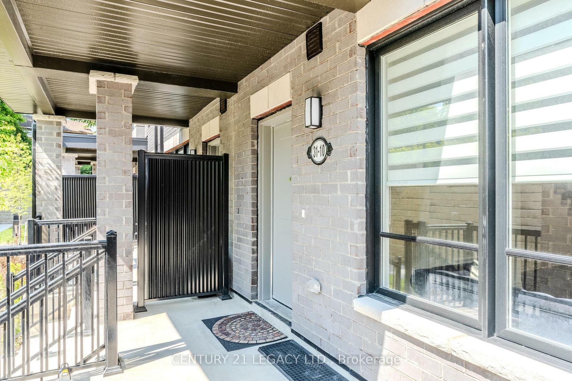 Property Photo: 31 Baynes Way 10 ON L3Z 4M5