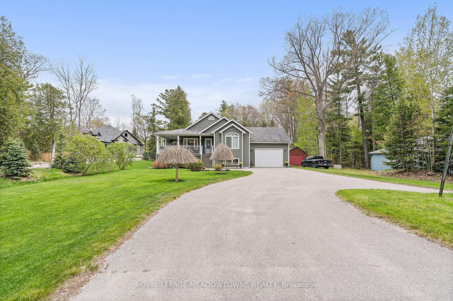 Property Photo: 825 Eastdale Drive ON L9Z 2R5