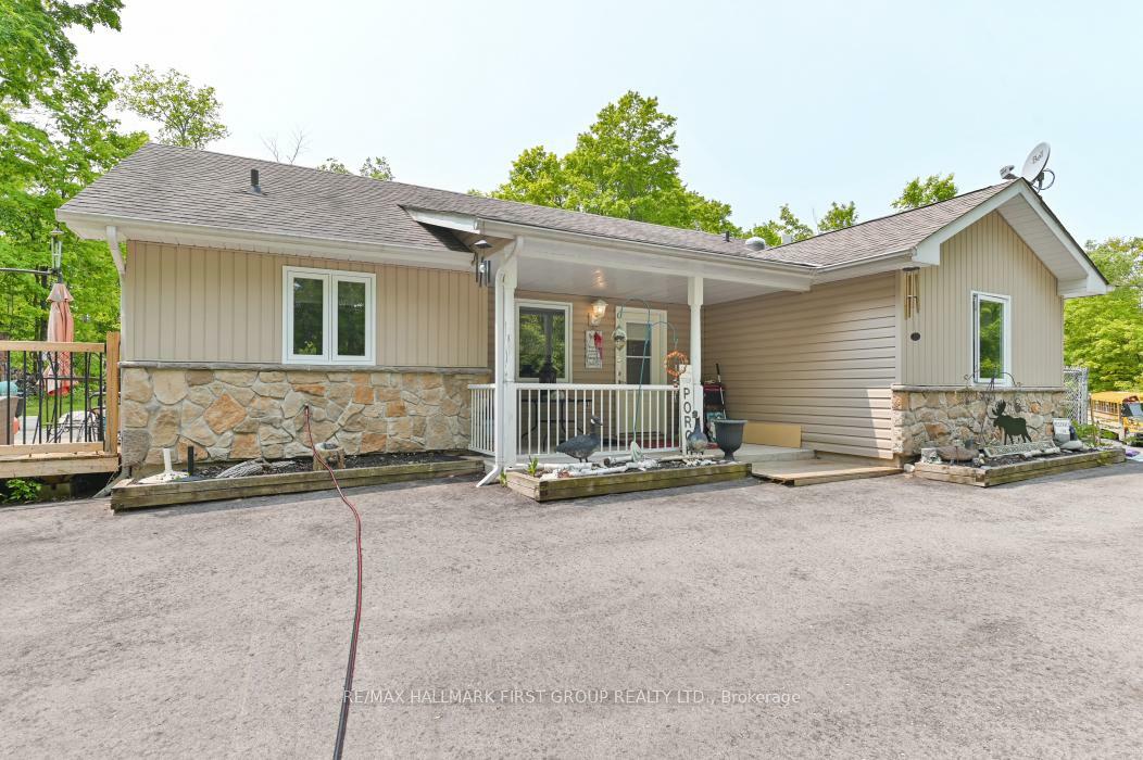 Property Photo: 1571 Cordova Road ON K0K 2M0