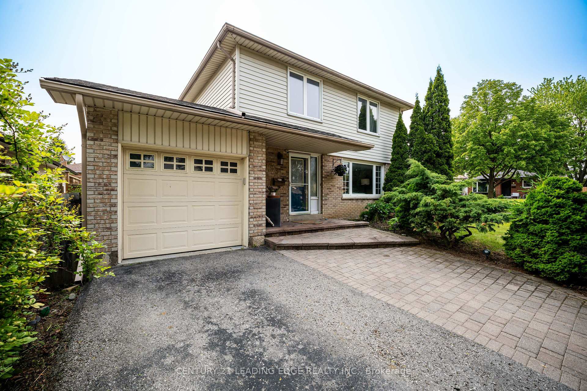 353 Fleetwood Drive  Oshawa ON L1K 1B9 photo