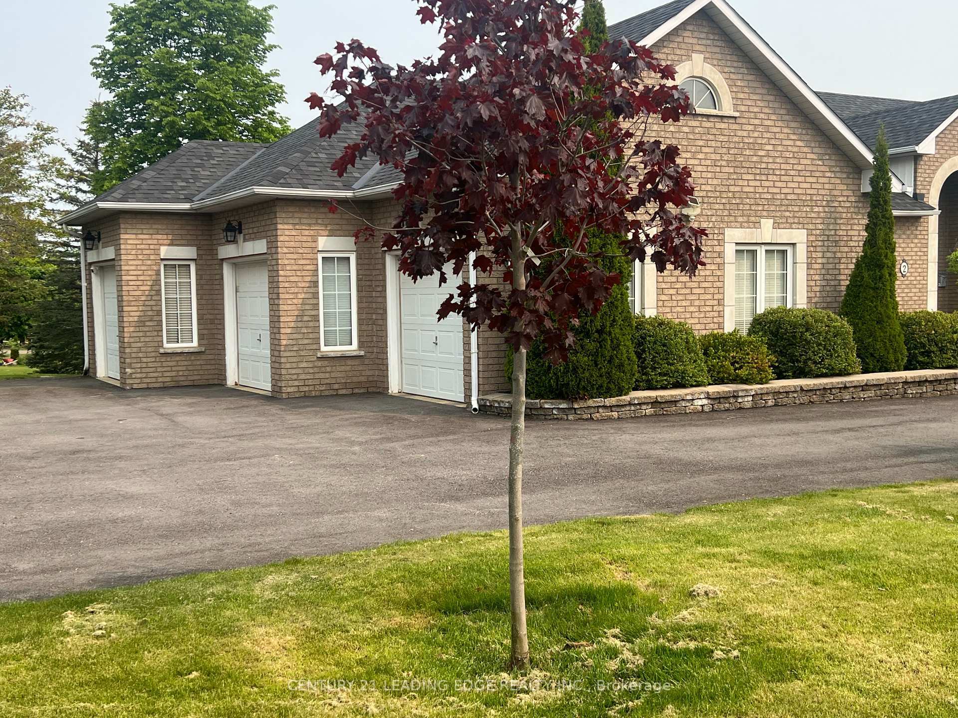 Property Photo:  2 Deer Ridge Road  ON L0C 1A0 