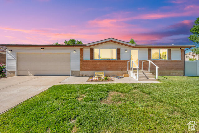 Property Photo: 648 W 2200 N UT 84015