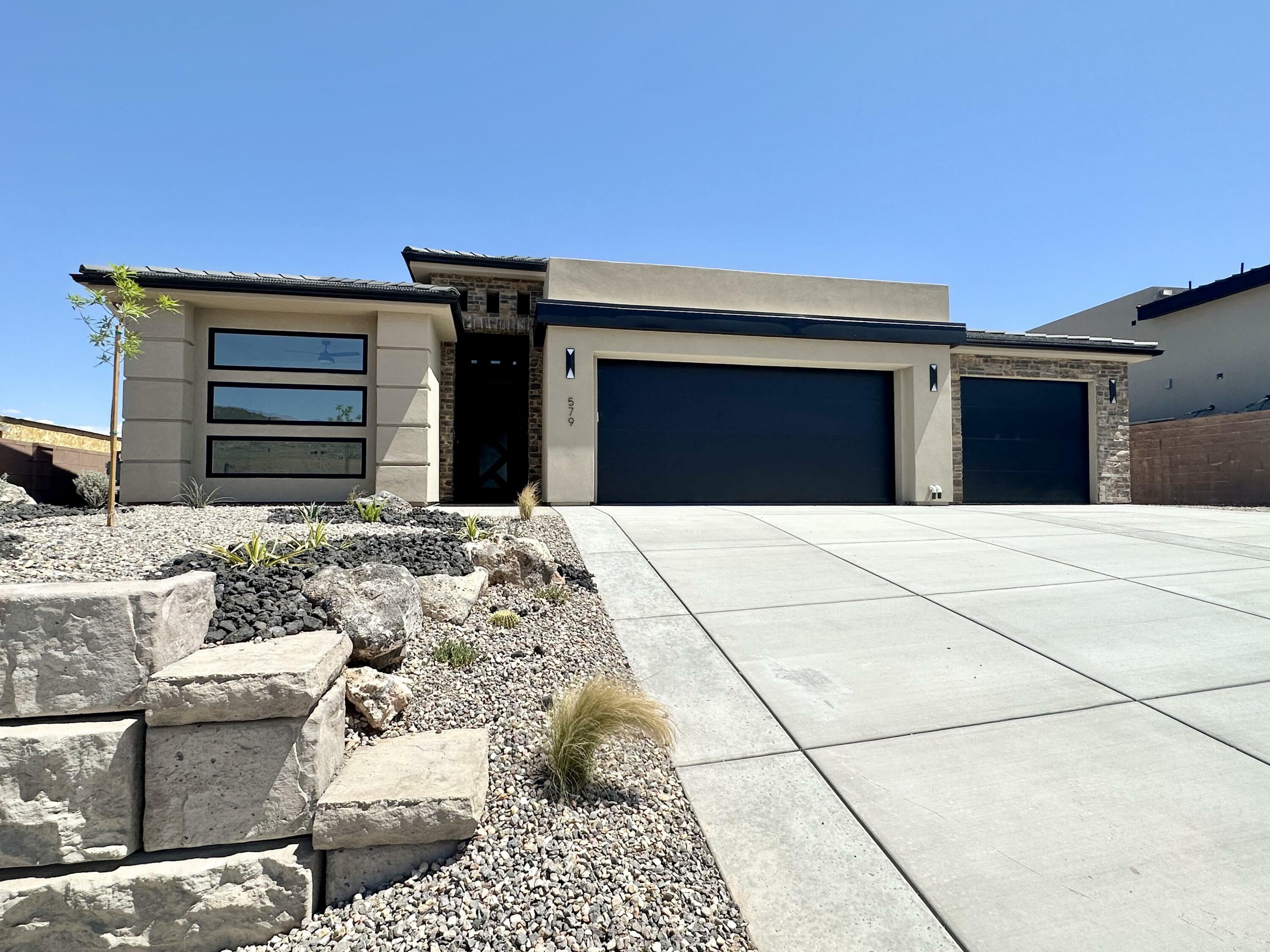 Property Photo:  579 S 1800 W  UT 84737 