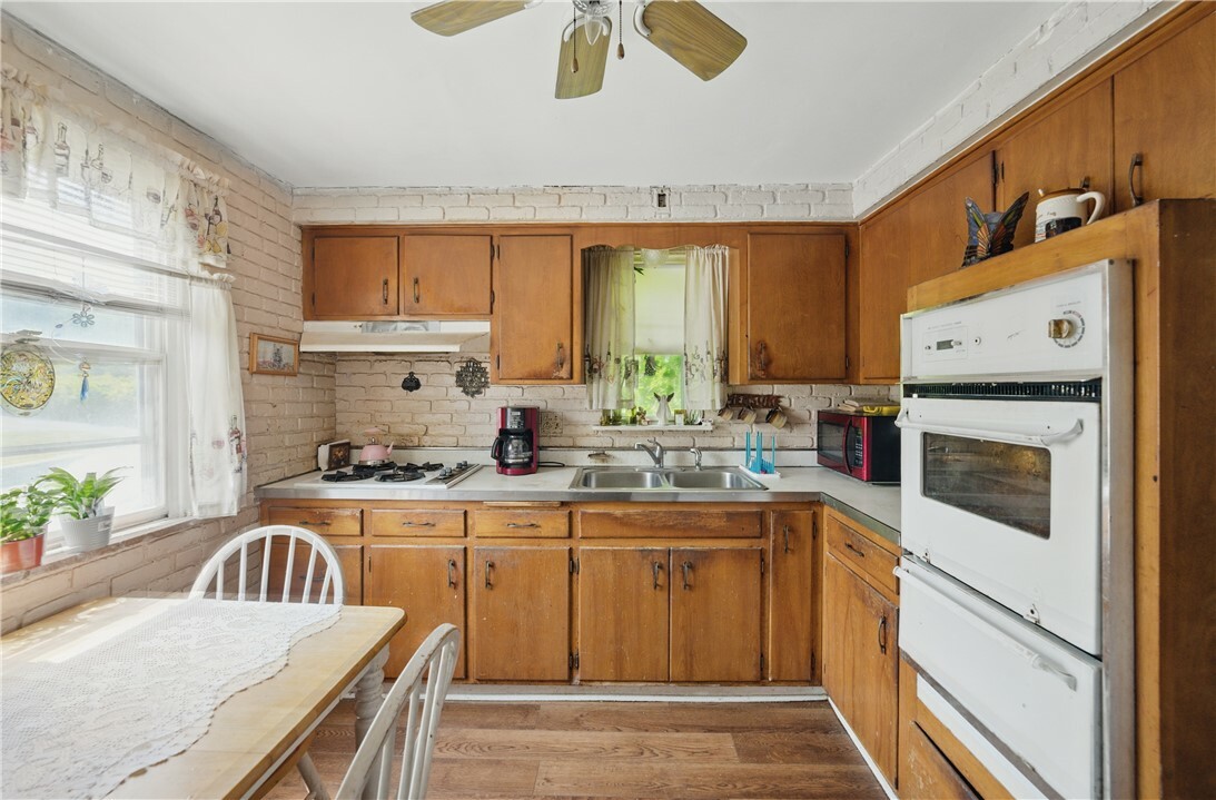 Property Photo: 3801 Merle St PA 15204