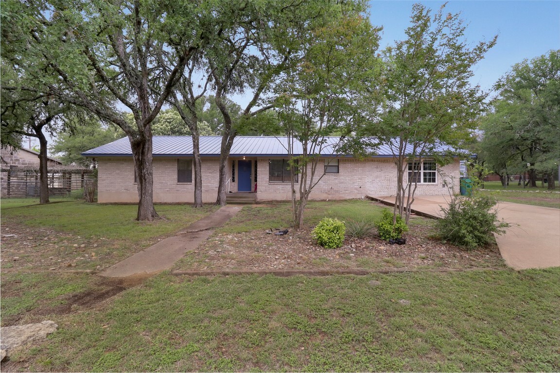 Property Photo: 1313 Oakridge Drive TX 78606