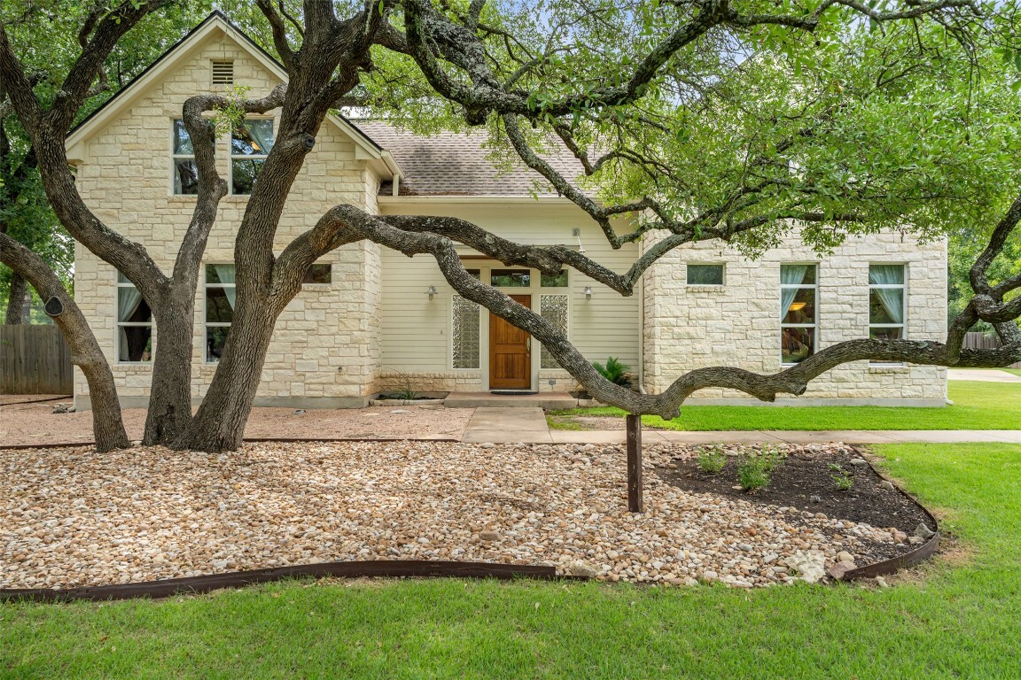 Property Photo: 148 Oak Plaza Drive TX 78628