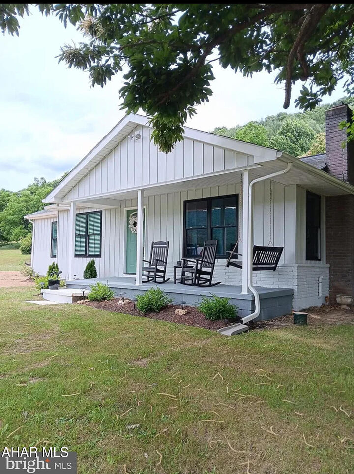 7290 Bedford Valley Road  Bedford PA 15522 photo