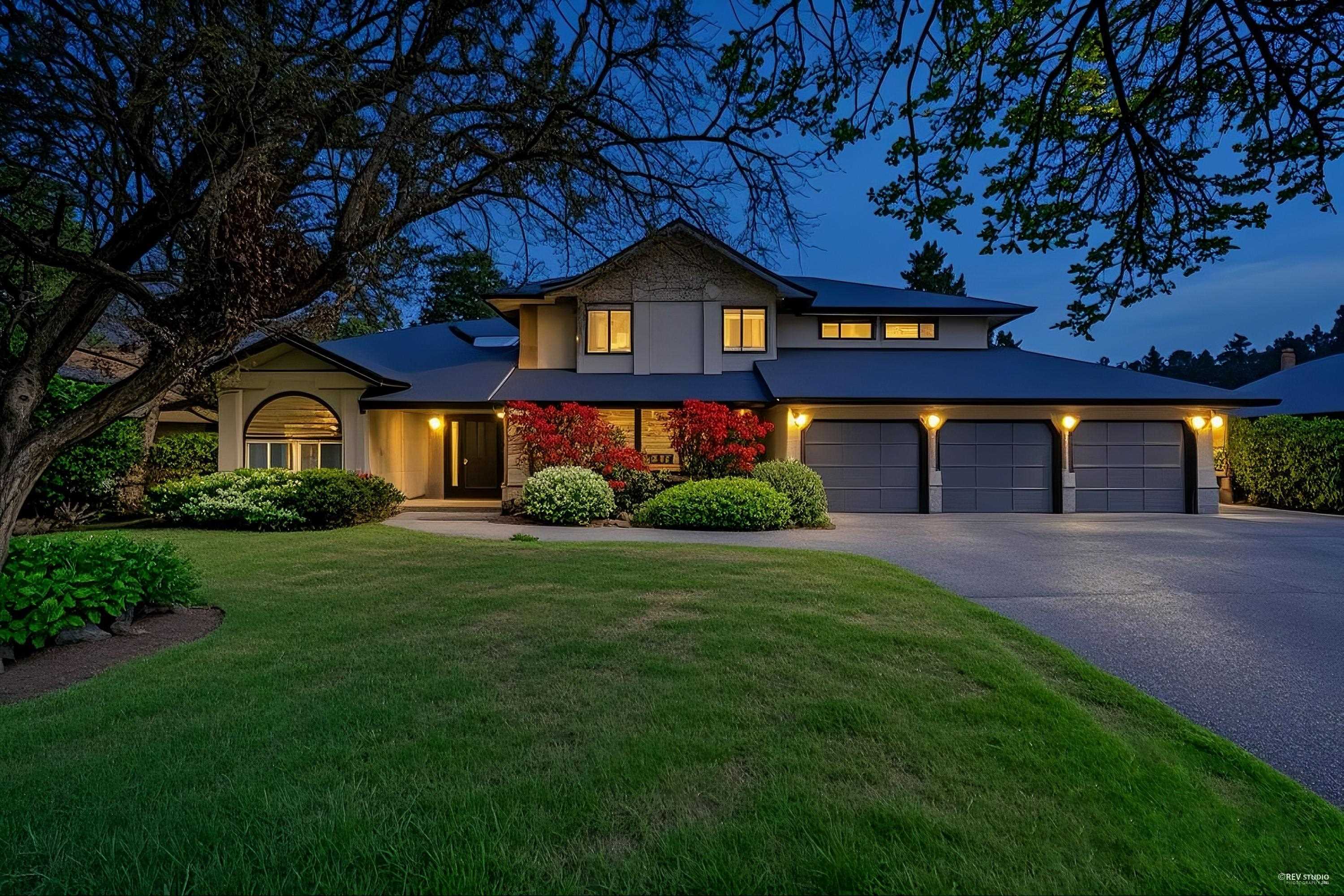Photo de la propriété: 13271 20A Avenue BC V4A 9K2