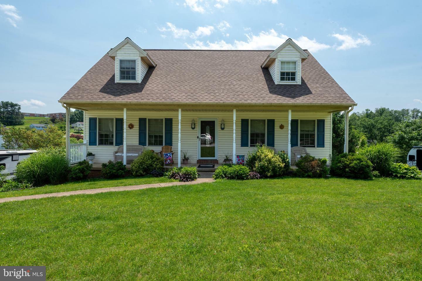 136 Teila Drive  Dallastown PA 17313 photo