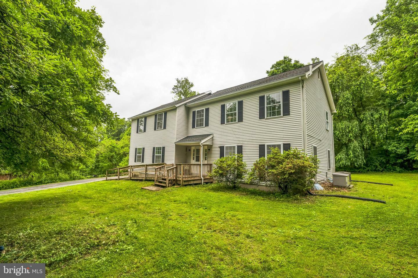 Property Photo: 17 Oaklawn Drive PA 19365