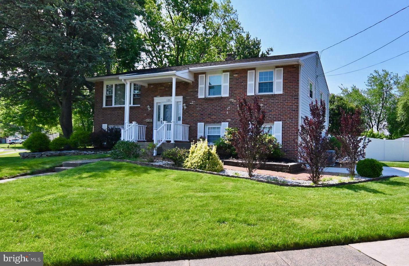 Property Photo: 125 Glenbrook Drive NJ 08054