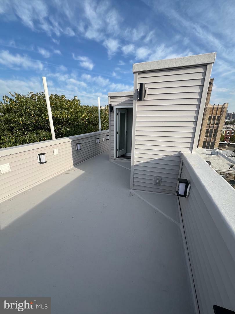 2127 Sigel Street  Philadelphia PA 19145 photo