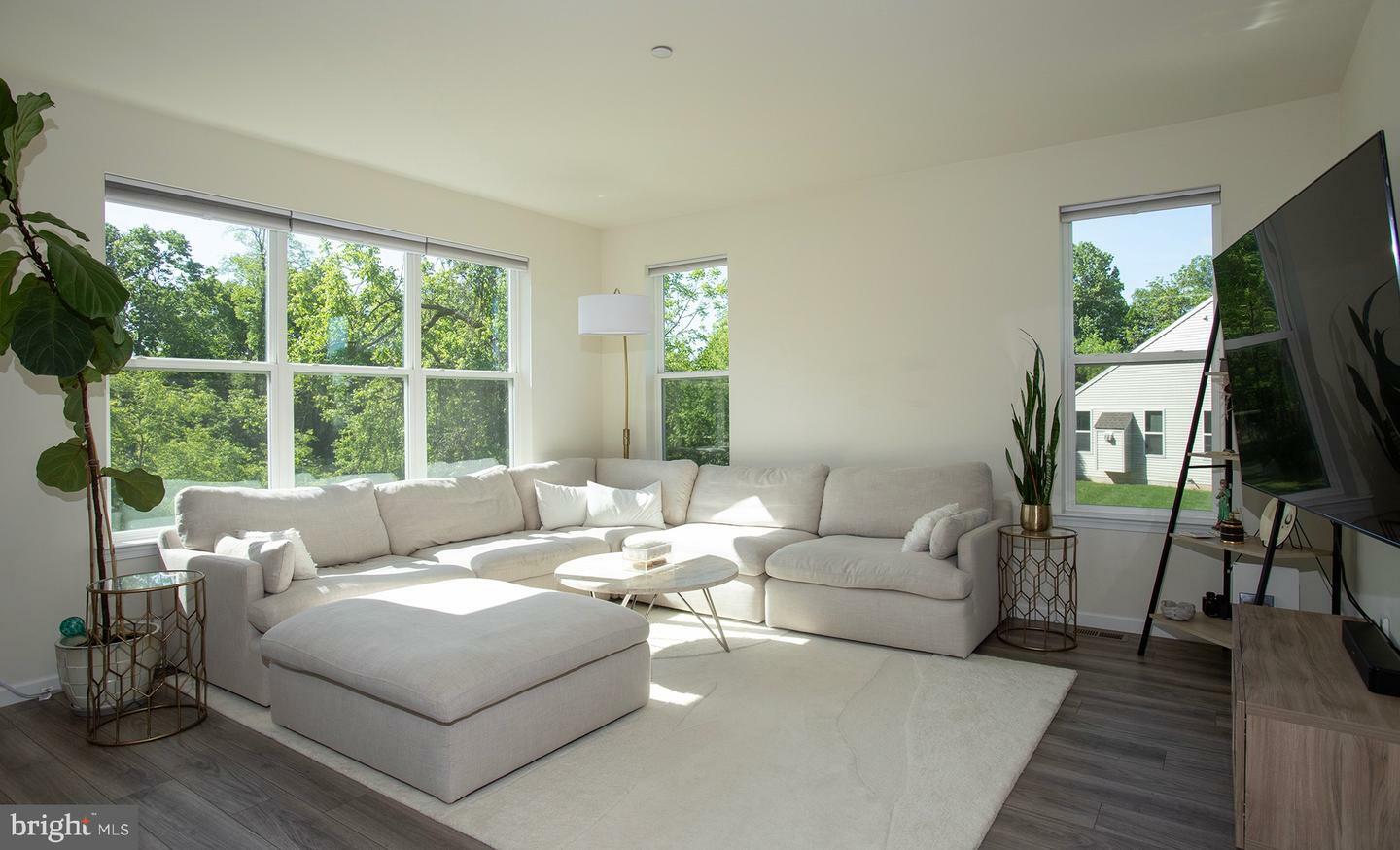 Property Photo: 807 Anthony Drive PA 17111