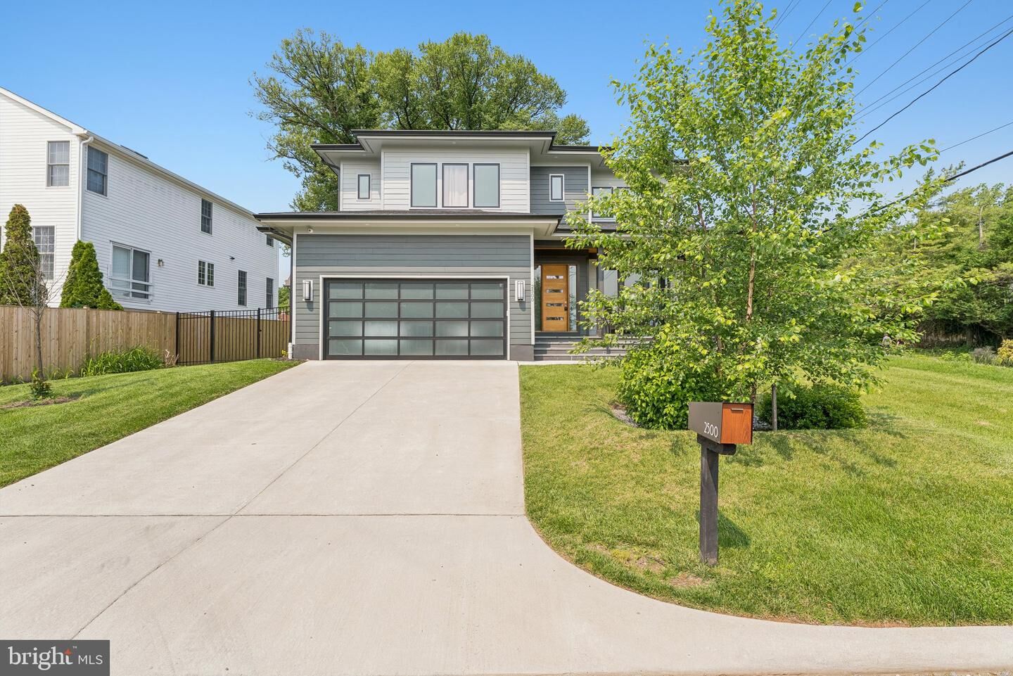 Property Photo: 2500 Fowler Street VA 22046