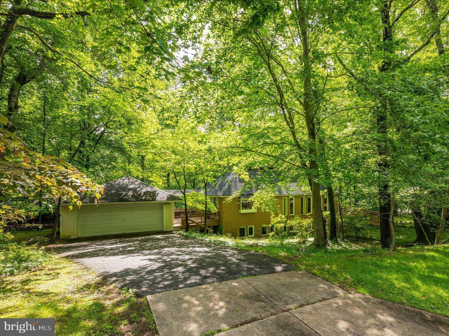 9411 Garden Court  Potomac MD 20854 photo