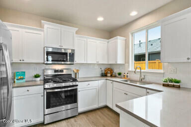 Property Photo: 458 E Paintbrush Ave ID 83835