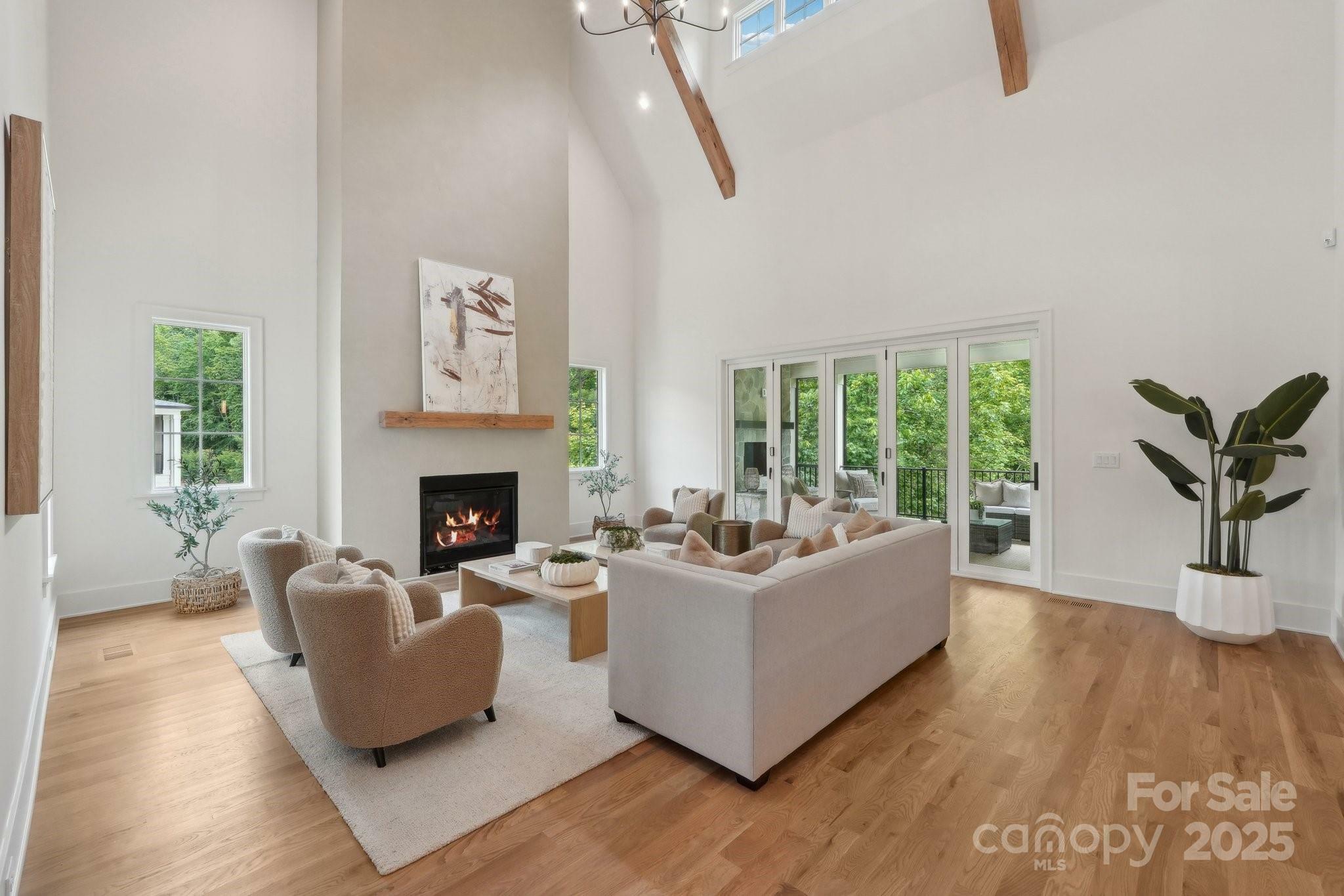 Property Photo: 213 Crest Court NC 28104