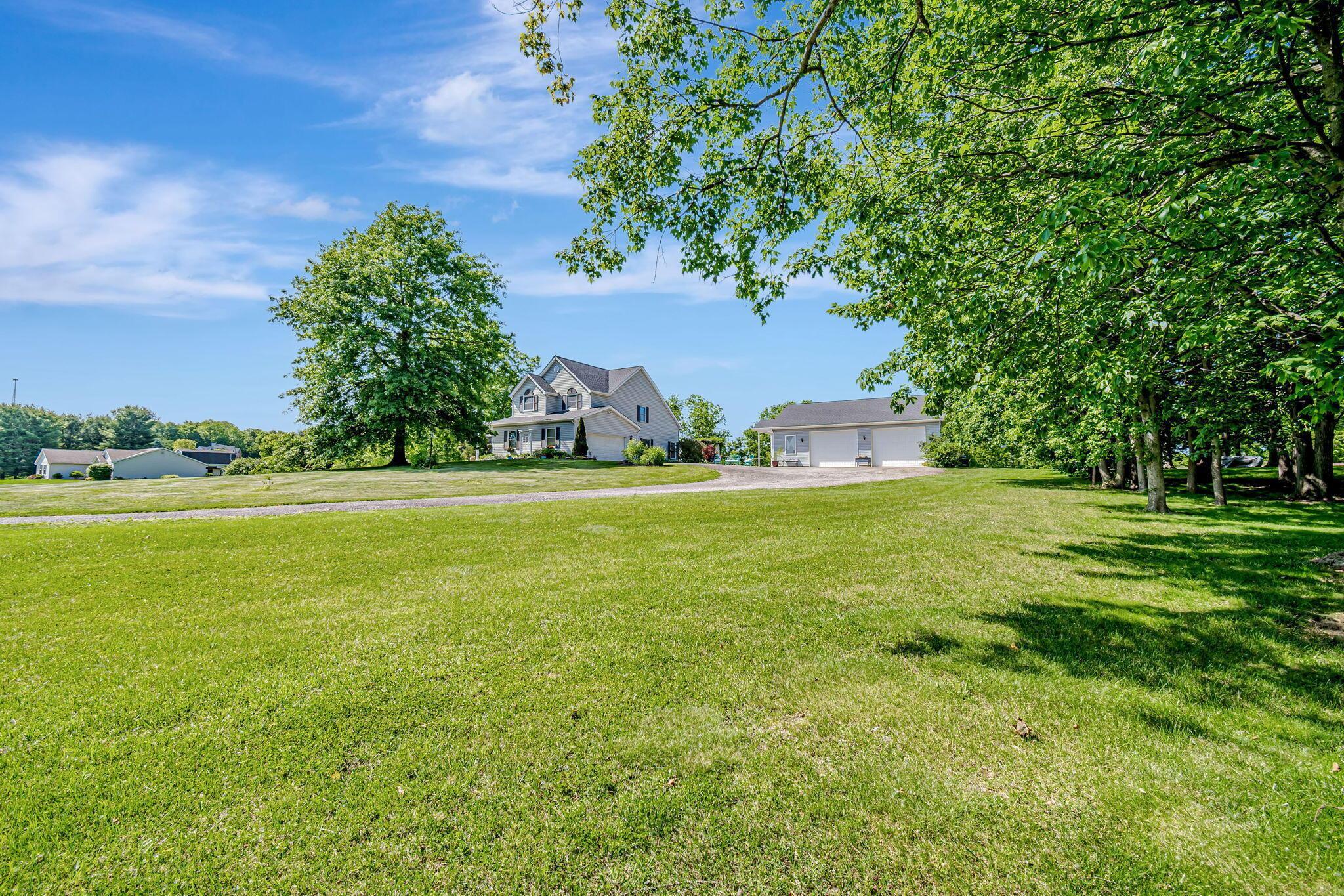 Property Photo: 7881 Dorsey Mill SE Road OH 43056