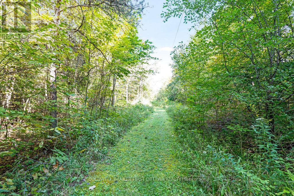Photo de la propriété: 68 Penny Lane ON K0G 1V0