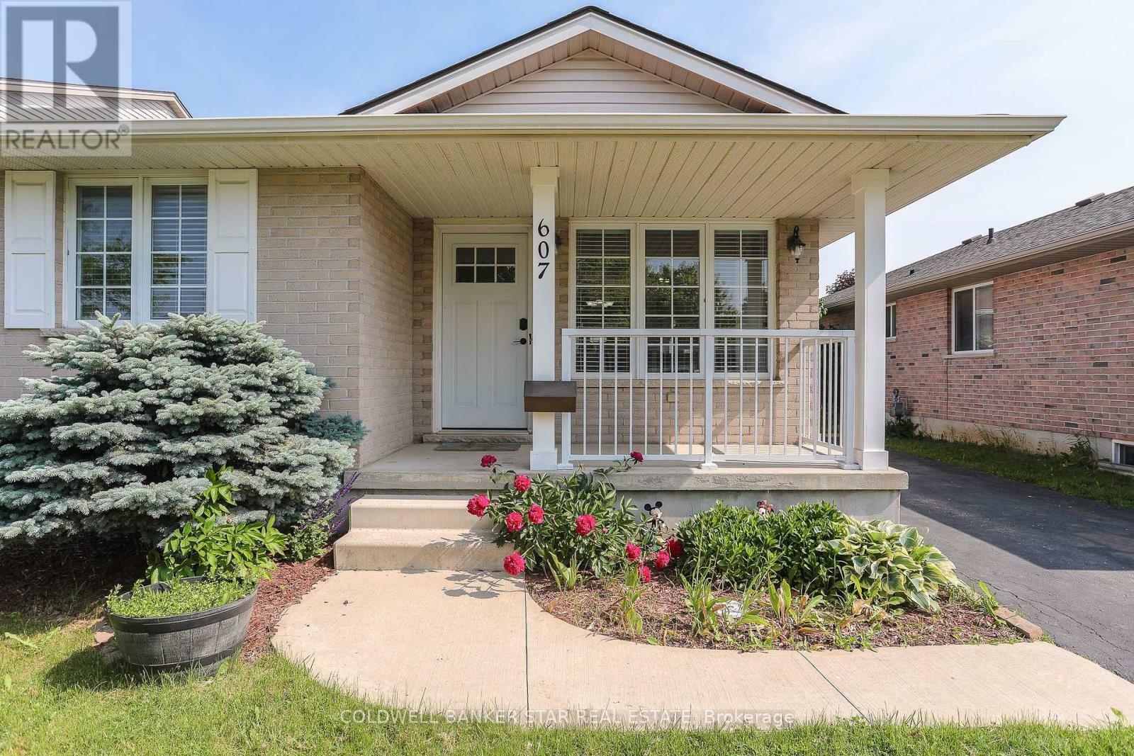 Property Photo: 607 Highview Drive ON N5R 6B4