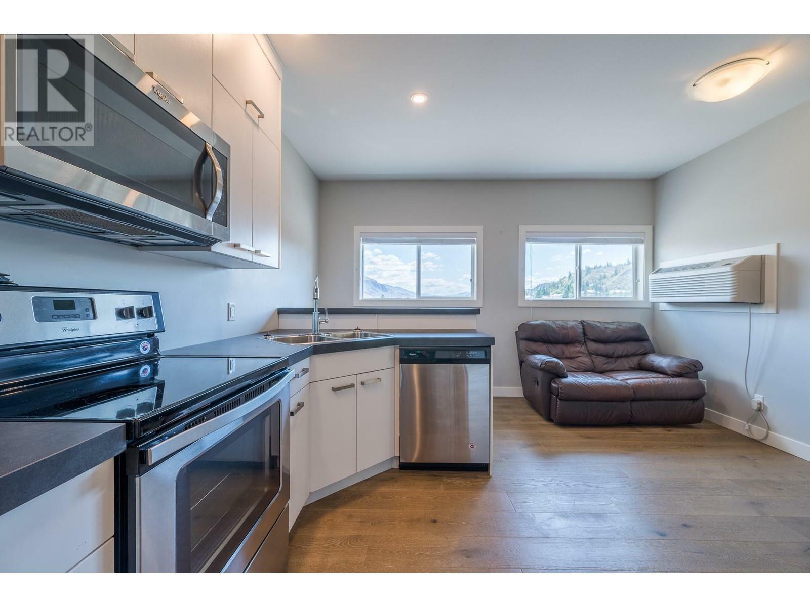 Photo de la propriété: 5170 Dallas Drive 521 BC V2C 0C7