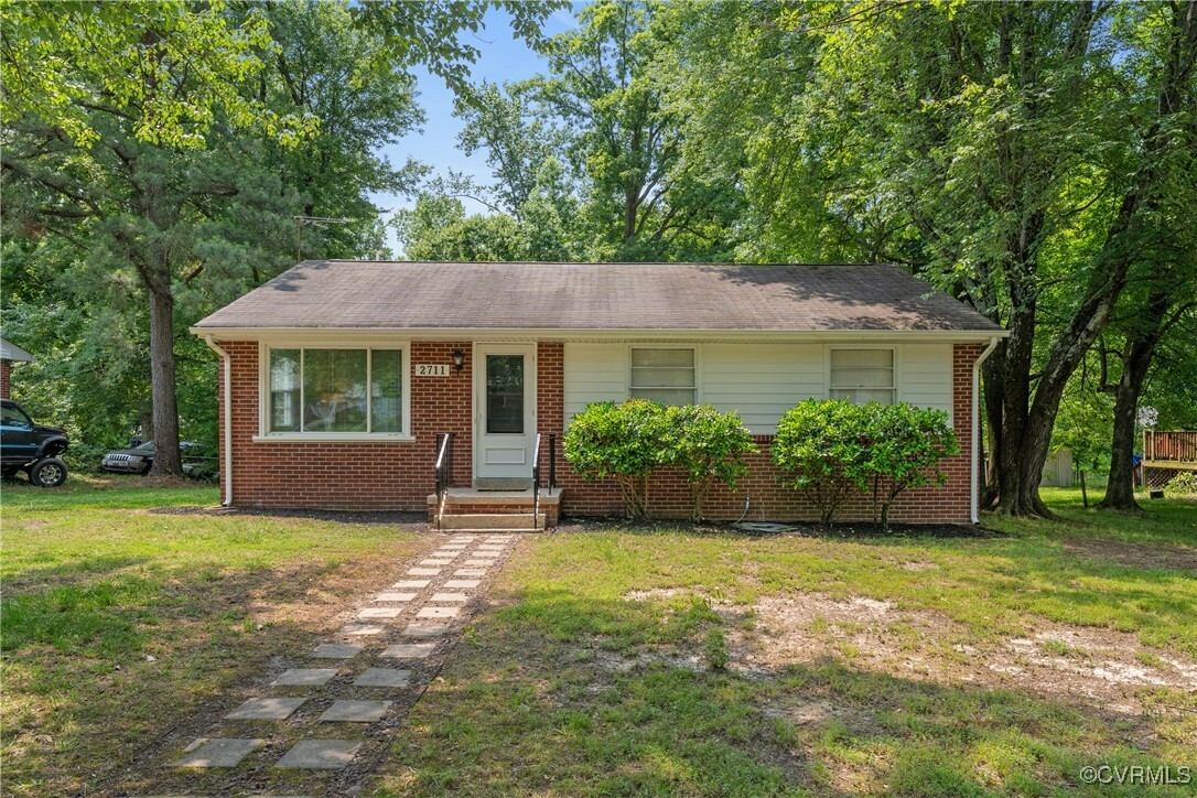 Property Photo: 2711 Fruehauf Road VA 23228