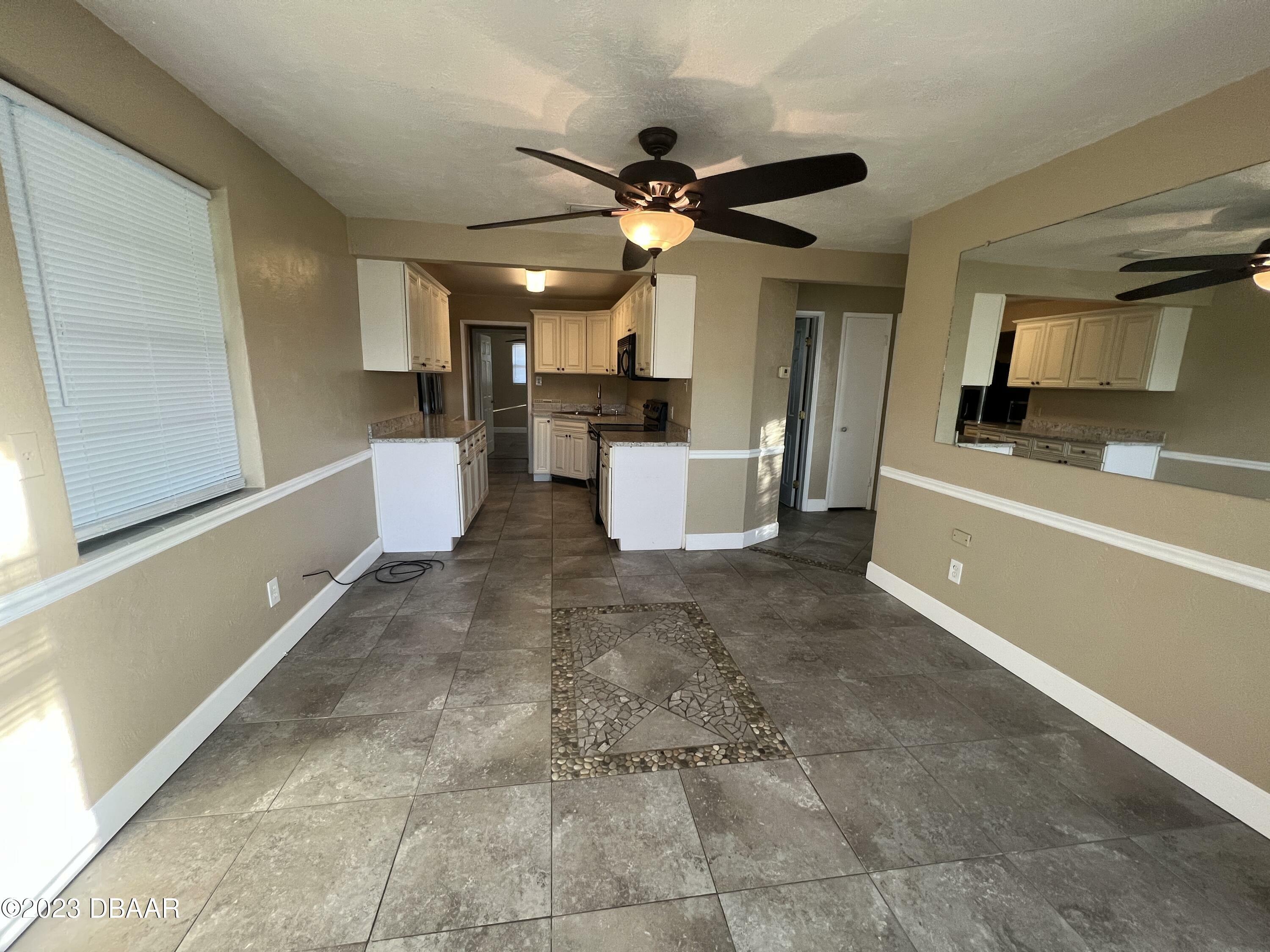 Property Photo: 151 Roberta Road FL 32176