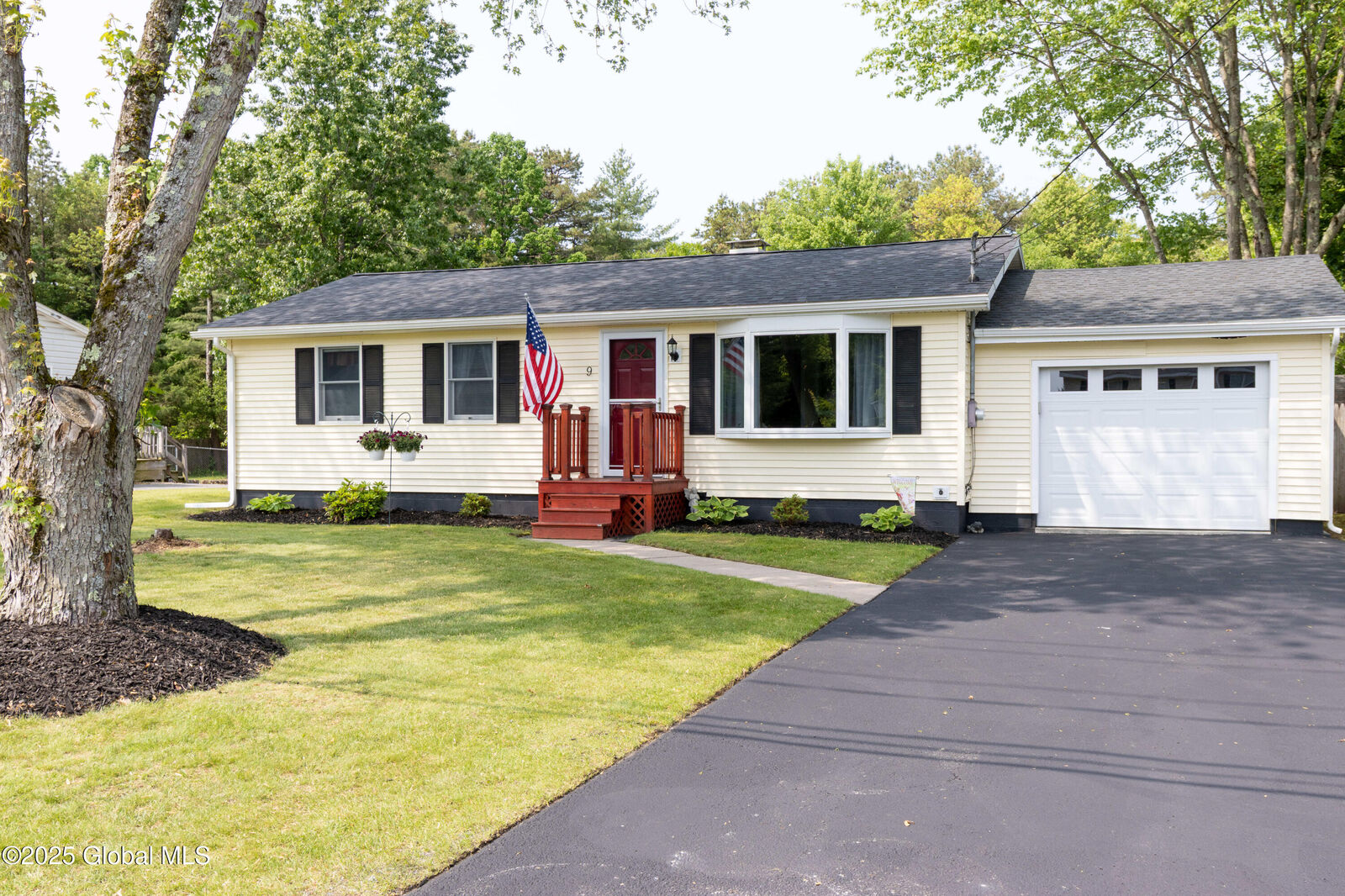 Property Photo:  9 Wintergreen Road  NY 12804 