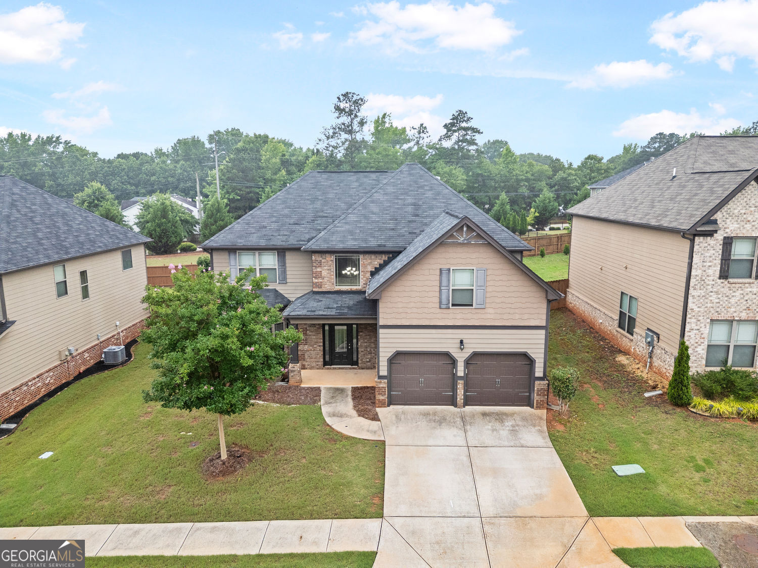 Property Photo:  212 Jetta Circle  GA 30253 