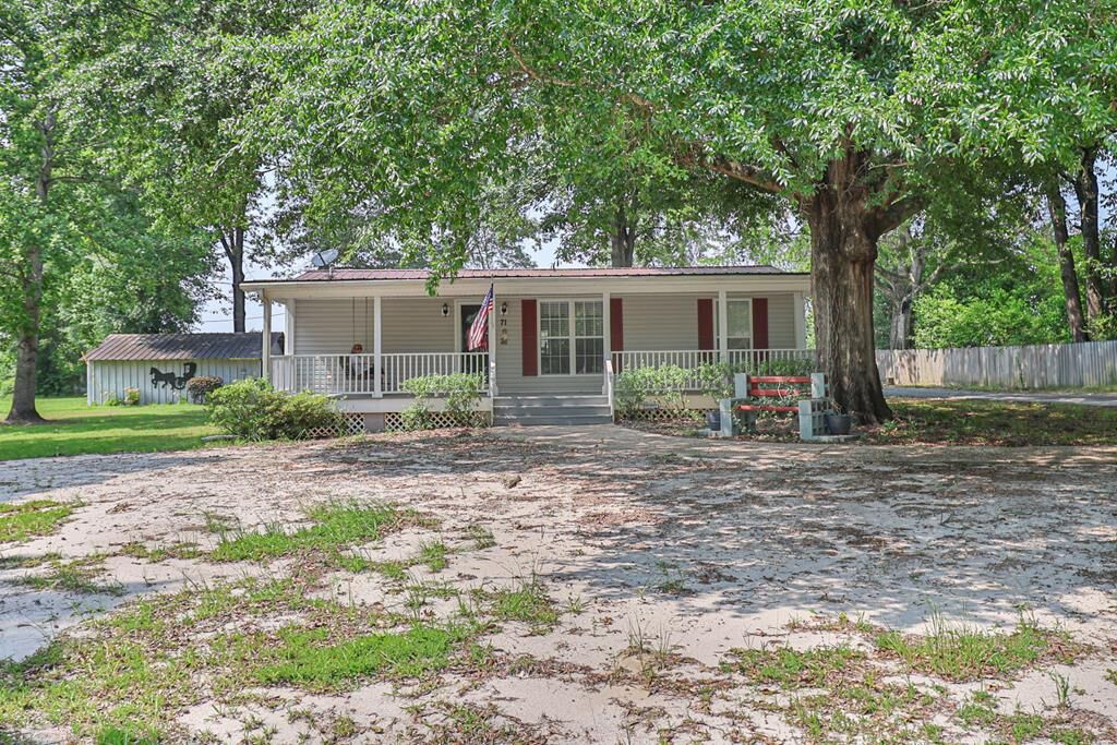 Property Photo: 71 Owens Road AL 36856
