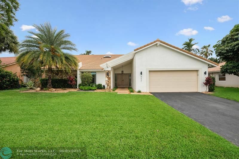 Property Photo: 9931 NW 11th St FL 33322