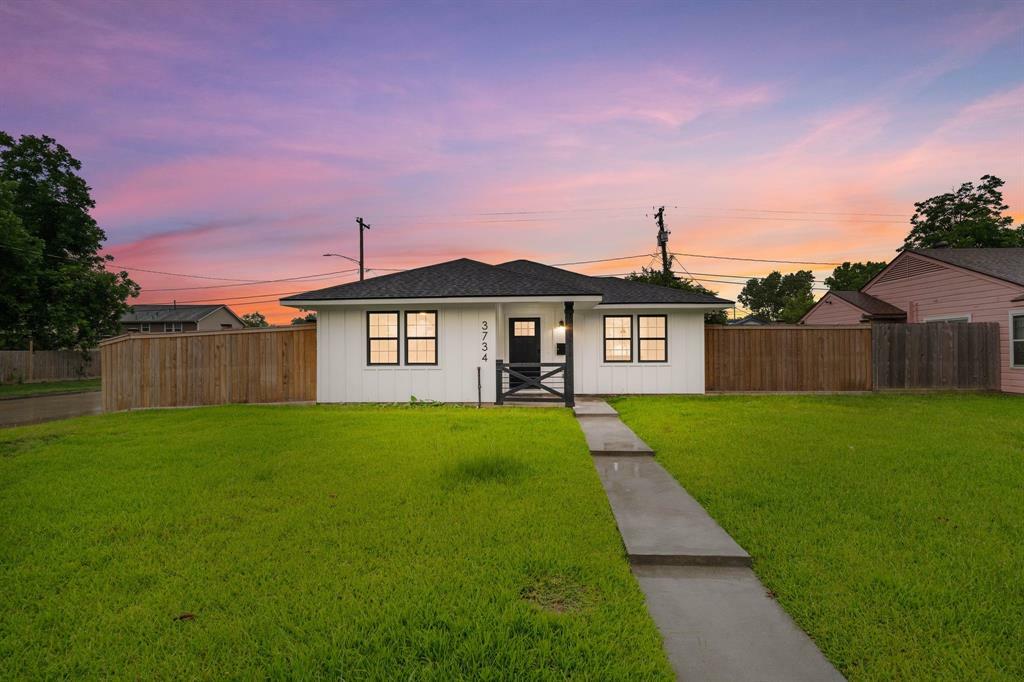Property Photo: 3734 Florinda Street TX 77021