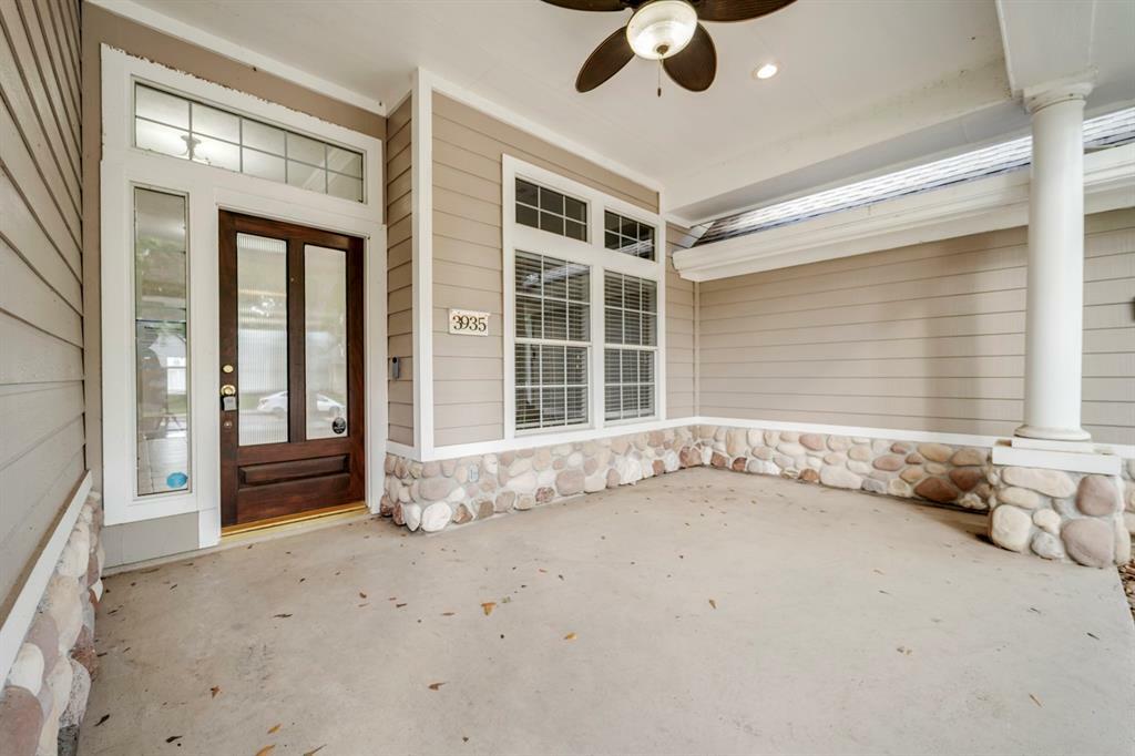 Property Photo: 3935 Waverly Bend Bend TX 77450