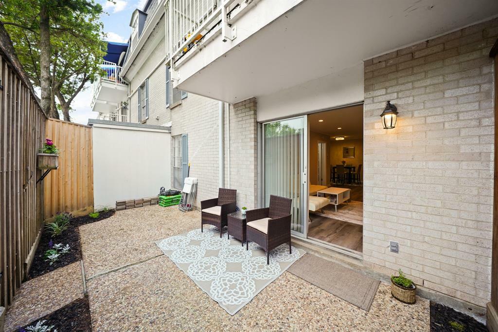 Property Photo: 2601 Bellefontaine Street B114 TX 77025