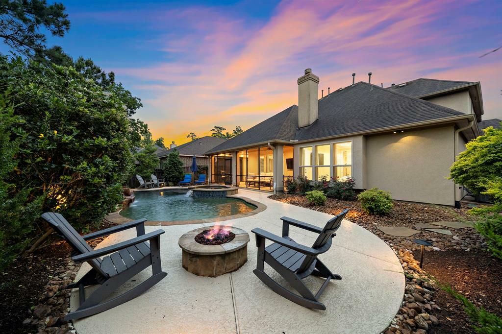 Property Photo: 83 Chestnut Meadow Drive TX 77384