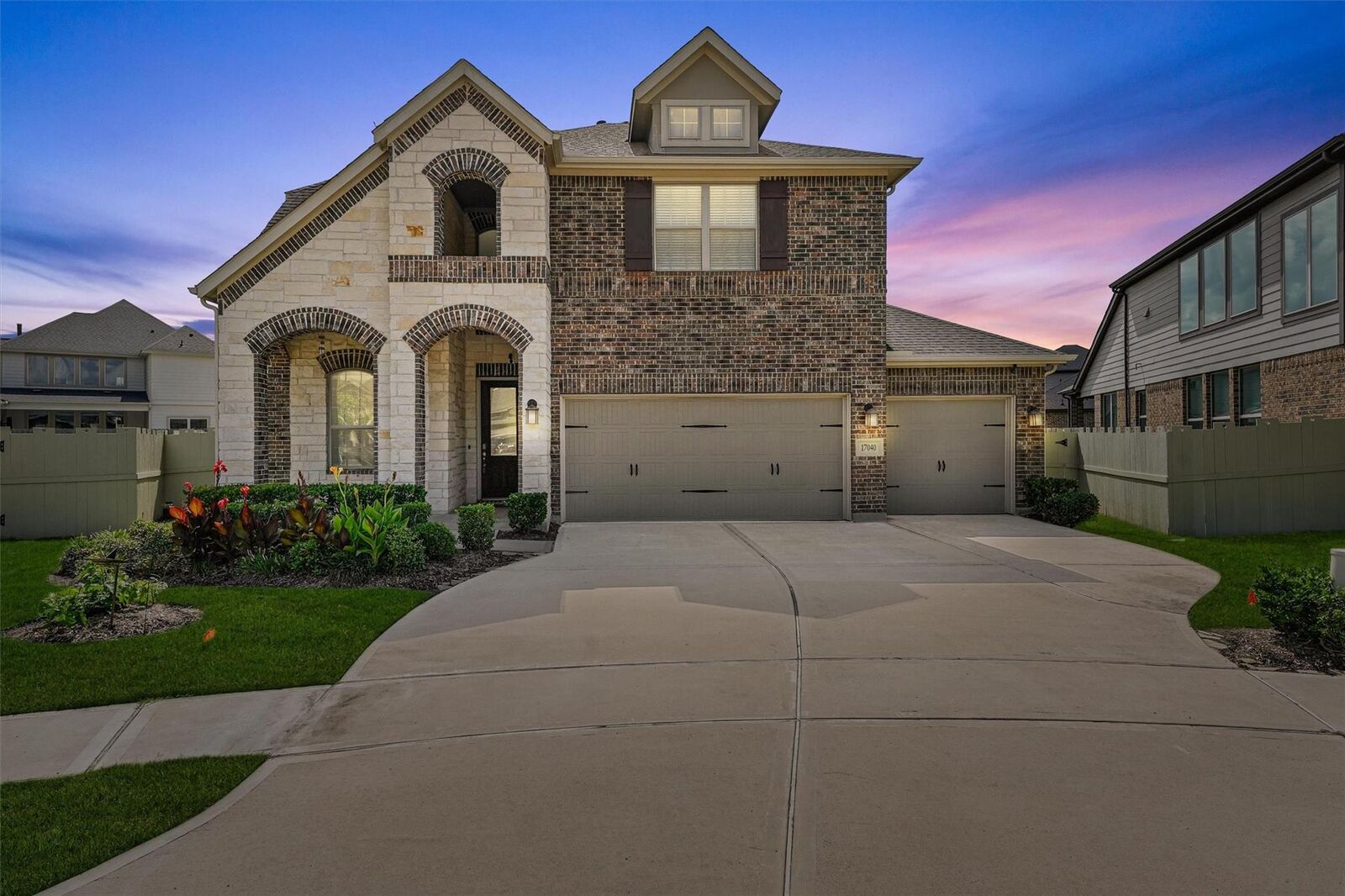 Property Photo: 17040 Shy Leaf Court TX 77385