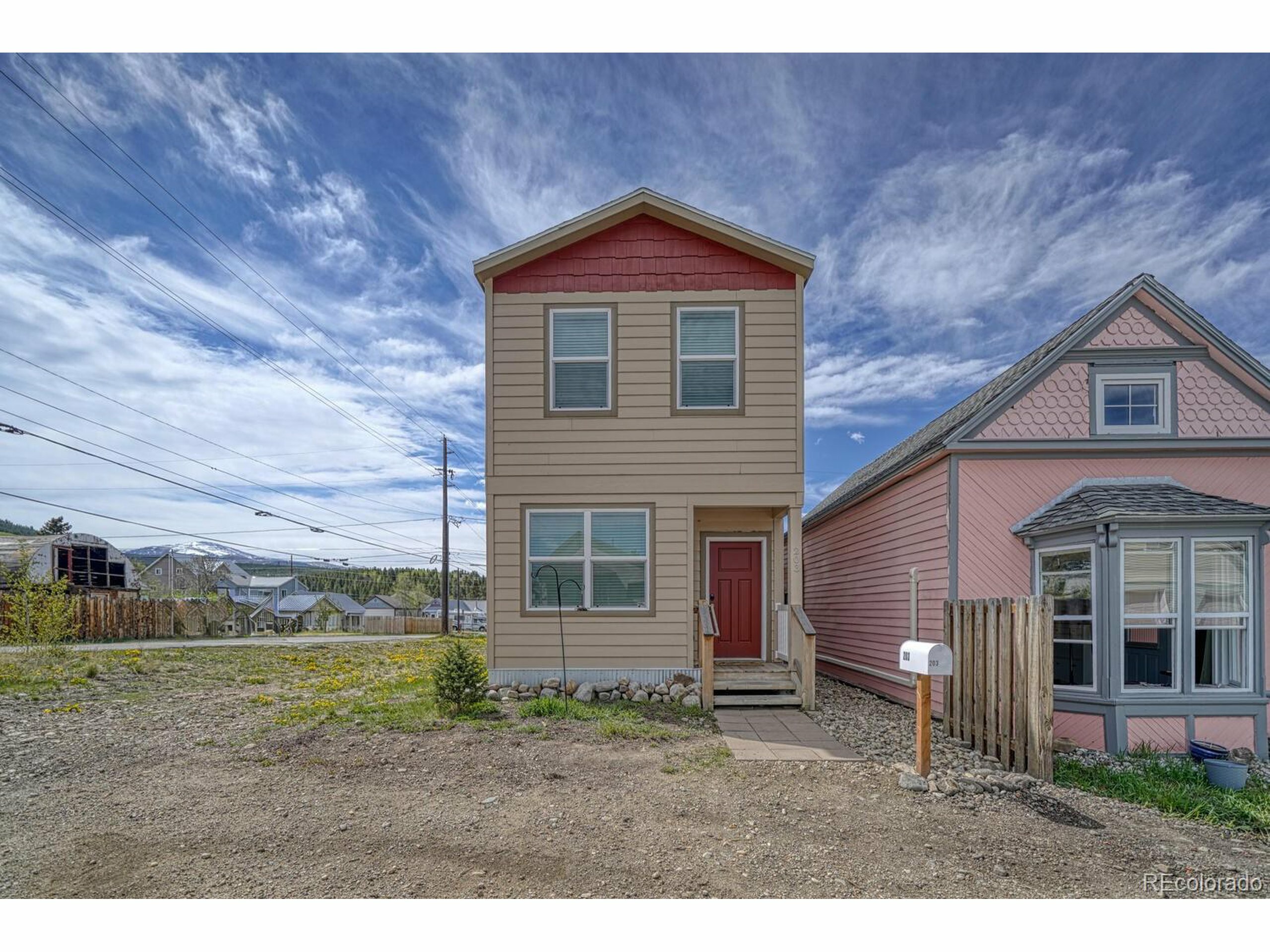 Property Photo:  203 W Chestnut St  CO 80461 