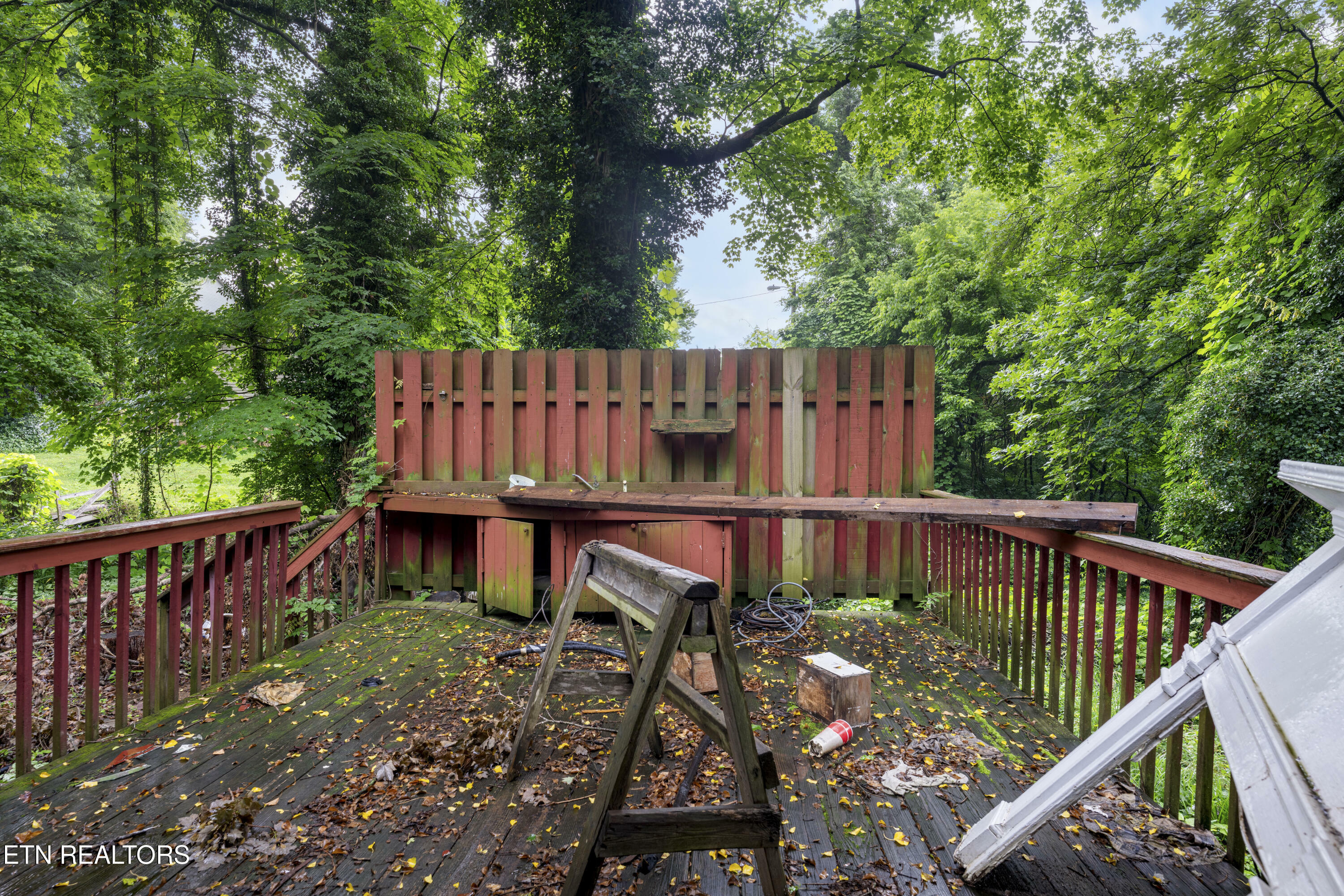 Property Photo: 5530 N Broadway St TN 37918