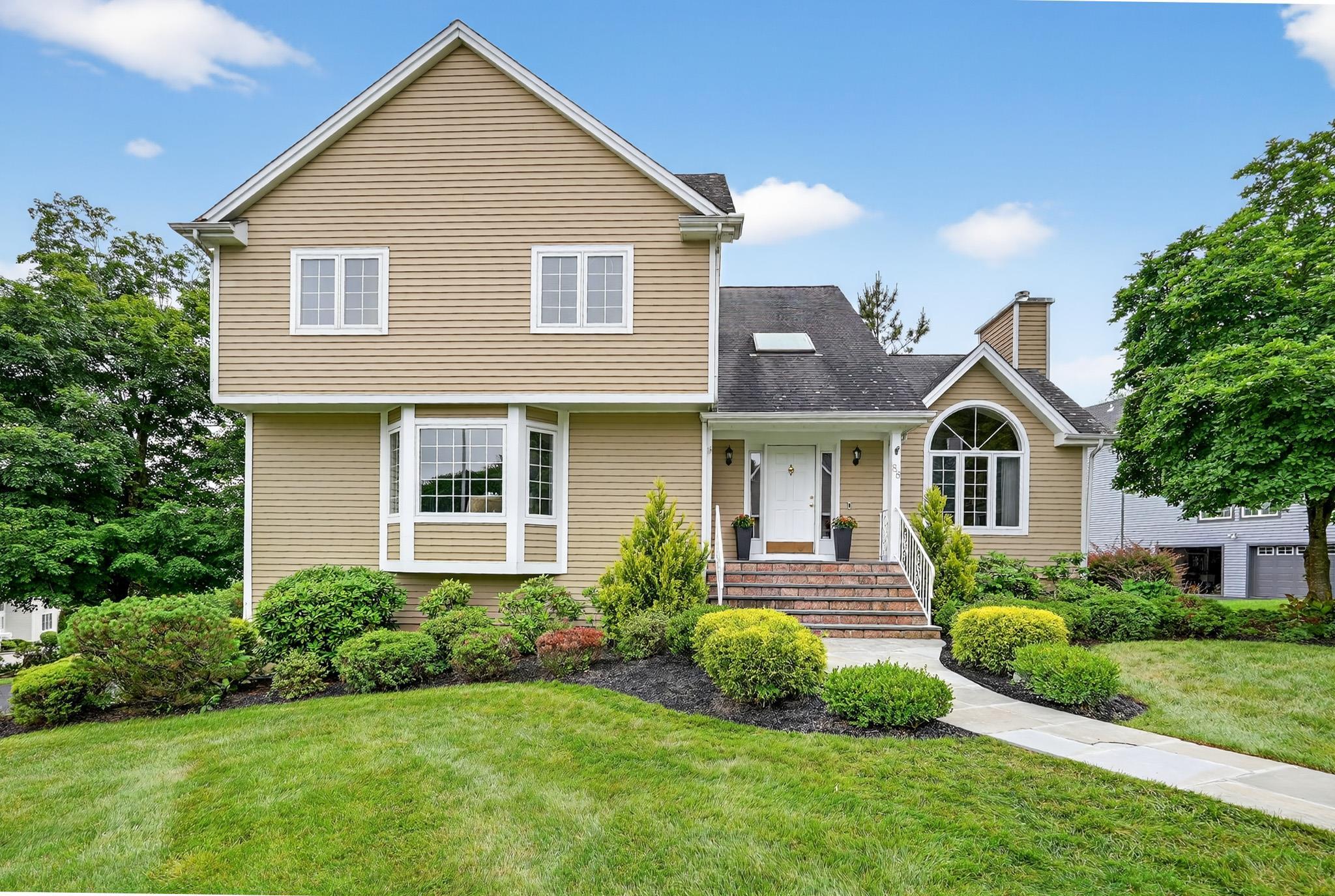 85 Kensington Lane  Yorktown Heights NY 10598 photo