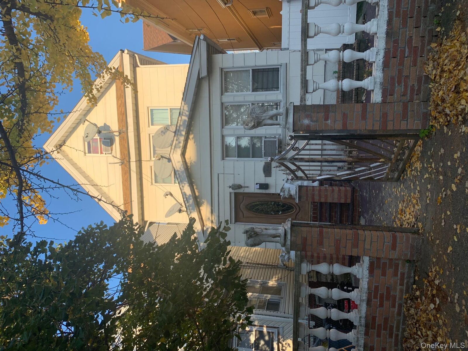 Property Photo:  105-47 88 Street  NY 11417 