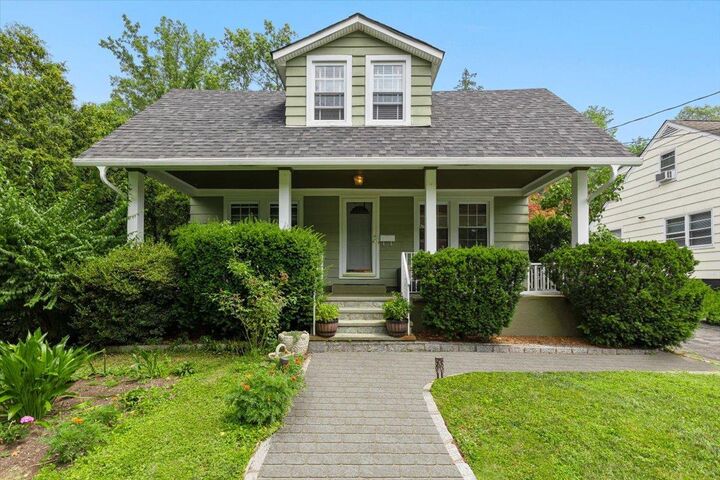 38 Winslow Road  White Plains NY 10606 photo
