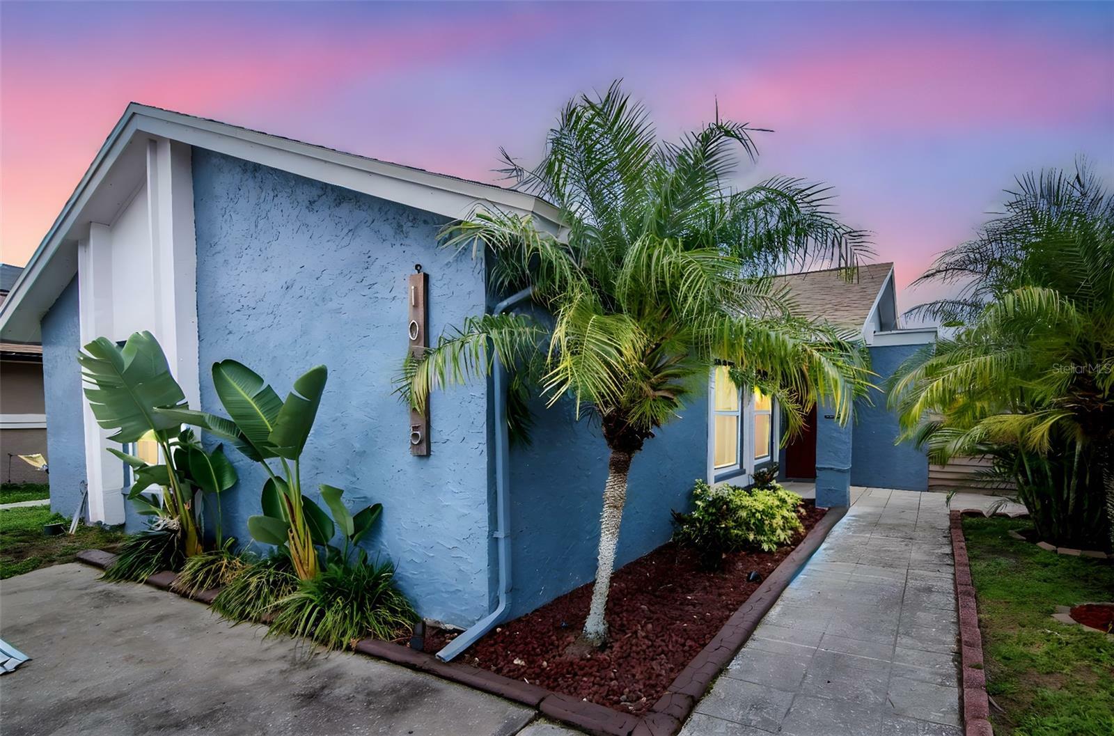 Property Photo: 10325 Parkcrest Drive FL 33624