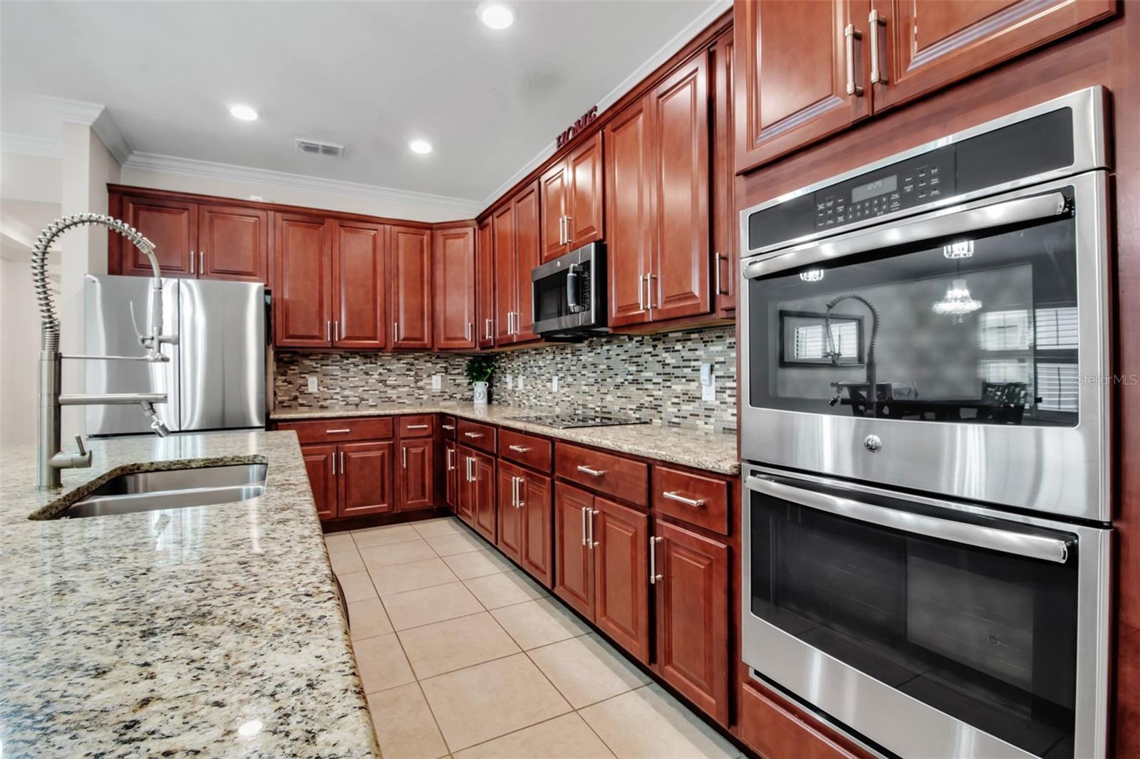 Property Photo: 3712 76th Street E FL 34221