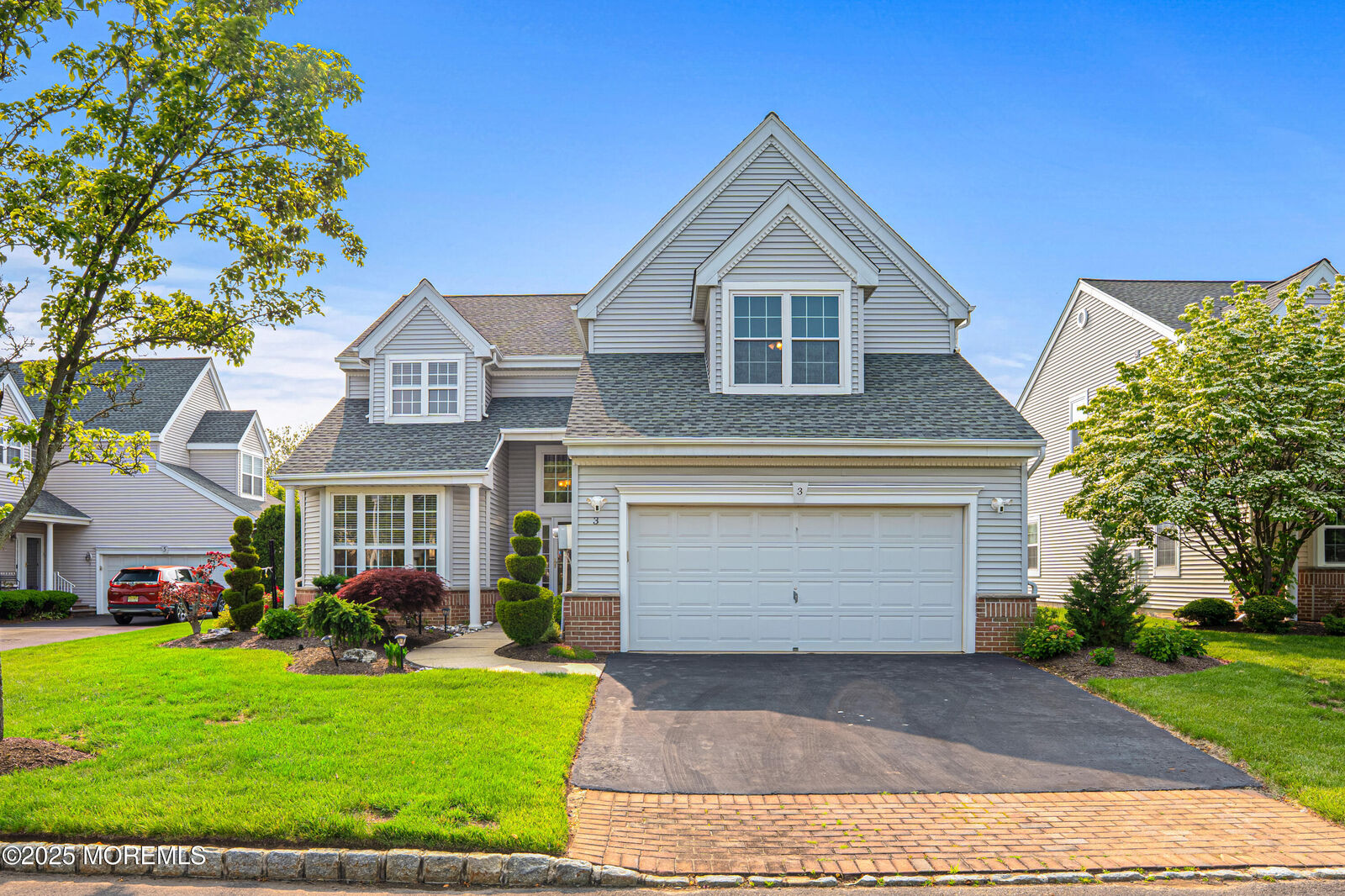 Property Photo:  3 Devon Court  NJ 08831 