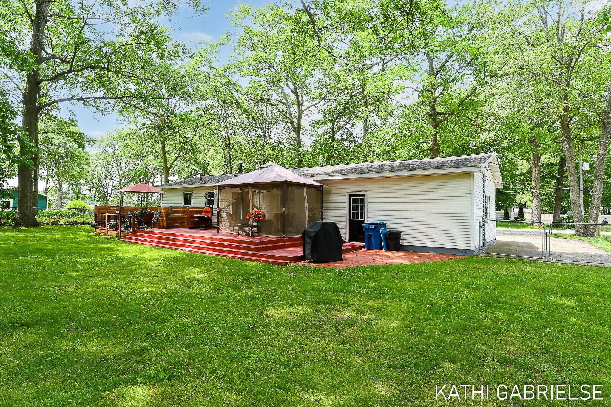 Property Photo: 14505 Angelus Circle MI 49417