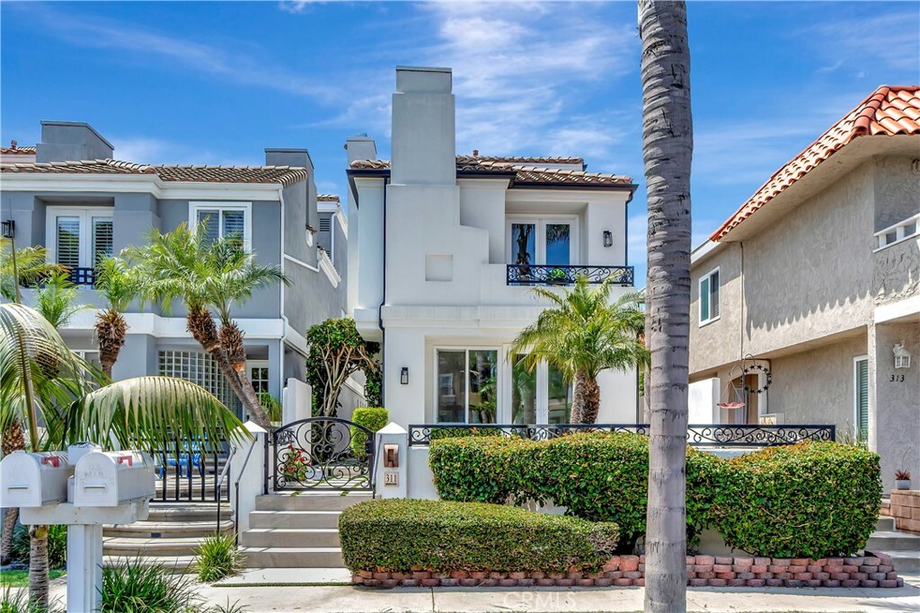 Property Photo: 311 22nd Street CA 92648