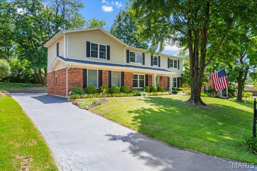 Property Photo: 12378 Woodline Drive MO 63141